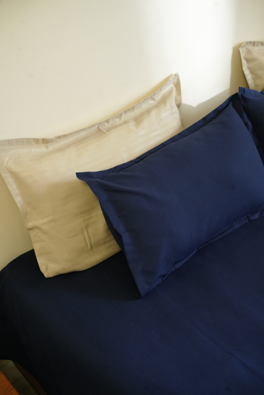 Solid Blue Queen Size Cotton Bedsheet Set with Pillow Covers